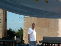 Antonio Garca, preparando el evento